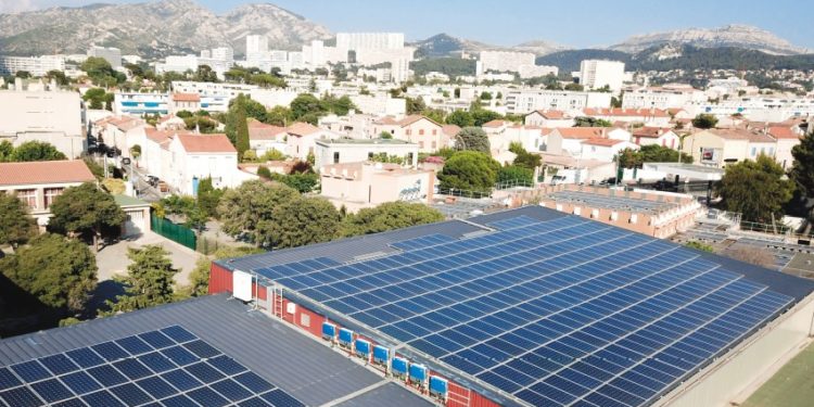 découvrez l'importance du seo pour promouvoir votre entreprise spécialisée dans les panneaux photovoltaïques. optimisez votre visibilité en ligne et attirez davantage de clients potentiels grâce à notre expertise en seo.