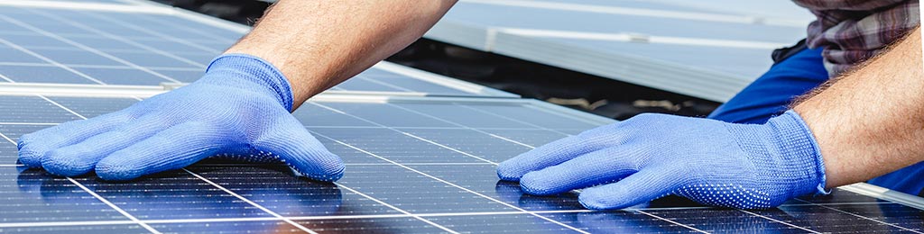 découvrez tout ce qu'il faut savoir sur la mise en place, le fonctionnement et les avantages d'un réseau photovoltaïque pour la production d'énergie verte.