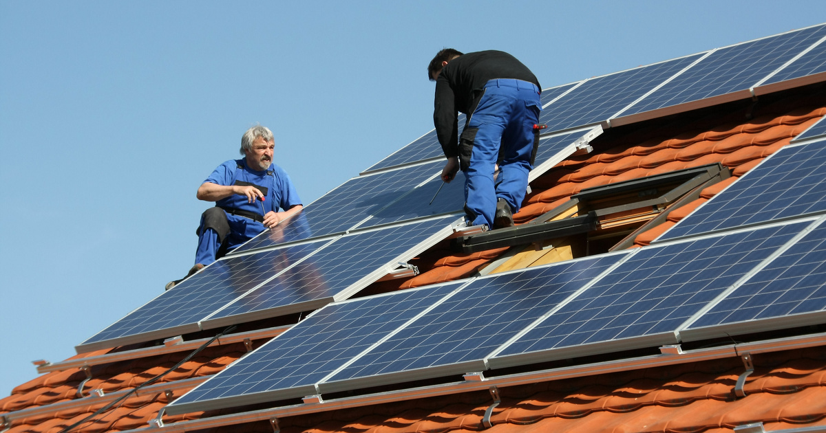 trouvez des leads qualifiés pour votre projet photovoltaïque. obtenez les contacts de clients potentiels intéressés par l'énergie solaire et boostez votre activité dans le domaine photovoltaïque.