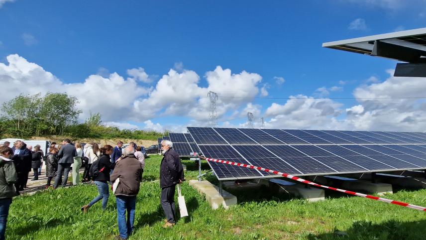 découvrez nos solutions de panneaux photovoltaïques à amiens. profitez de l'énergie solaire pour réduire vos factures d'électricité et contribuer à la protection de l'environnement. faites le choix d'une énergie durable et économique près de chez vous.