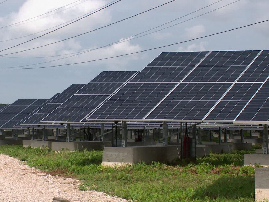 découvrez les avantages des panneaux photovoltaïques à amiens : une solution écologique pour produire votre propre énergie, réduire vos factures d'électricité et contribuer à la transition énergétique. informez-vous sur nos offres, installations et aides financières disponibles.