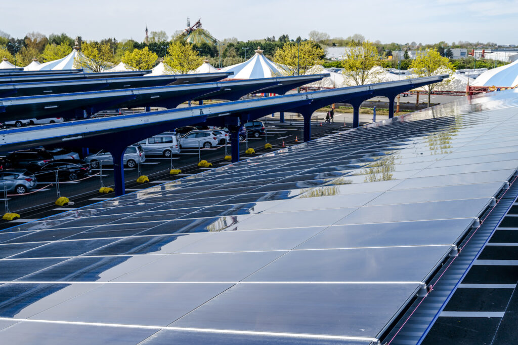 découvrez comment paris se dirige vers un avenir durable avec l'intégration des panneaux solaires d'ici 2030. explorez les initiatives, les projets innovants et l'impact écologique de cette transition énergétique dans la capitale française.