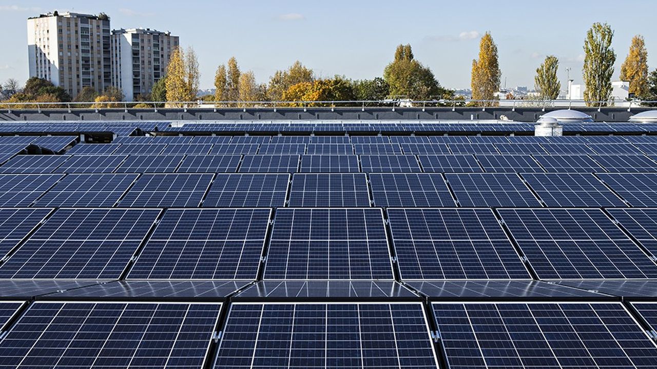 découvrez comment les panneaux solaires à paris peuvent transformer votre manière de consommer de l'électricité tout en réalisant des économies significatives. optimisez votre budget énergétique et contribuez à un avenir durable avec des solutions solaires adaptées à la capitale.