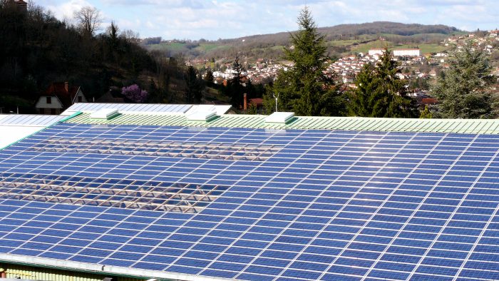 découvrez les opportunités d'investissement photovoltaïque en 2023. maximisez vos profits tout en contribuant à une énergie durable grâce aux dernières avancées et à des conseils d'experts dans le domaine.