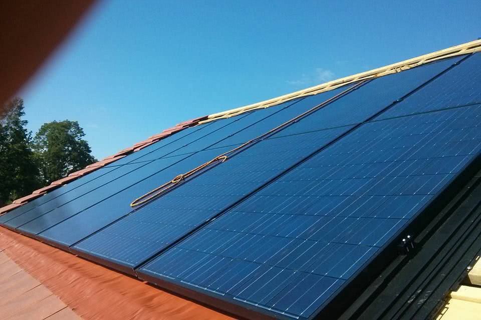 découvrez comment louer un espace pour panneaux solaires et contribuer à une énergie durable tout en générant des revenus. optez pour une solution écologique et rentable dès aujourd'hui!