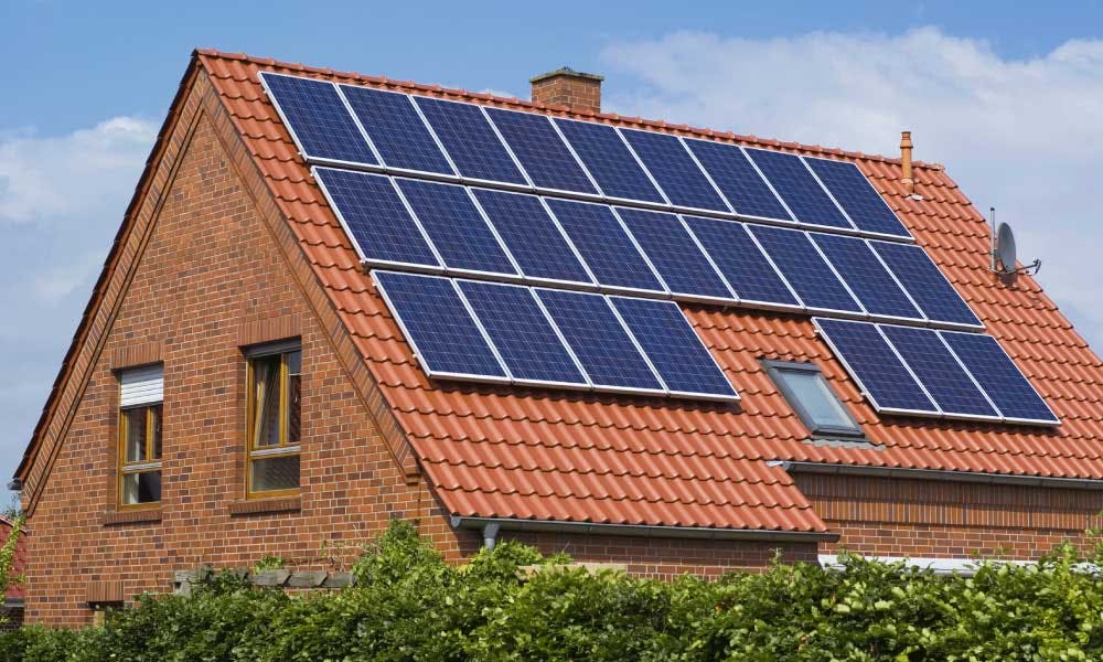 découvrez les avantages des panneaux solaires pour votre maison. économisez sur vos factures d'énergie tout en contribuant à la protection de l'environnement. optez pour une solution durable et rentable grâce à l'énergie solaire !