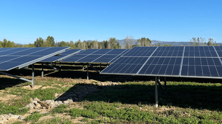 découvrez comment l'énergie photovoltaïque contribue à un avenir durable en offrant des solutions énergétiques renouvelables, efficaces et respectueuses de l'environnement. engagez-vous pour une planète plus verte avec le photovoltaïque.