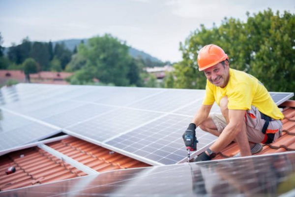 découvrez comment transformer vos factures d'électricité grâce à des solutions photovoltaïques. économisez sur vos dépenses énergétiques tout en contribuant à un avenir durable avec l'énergie solaire.