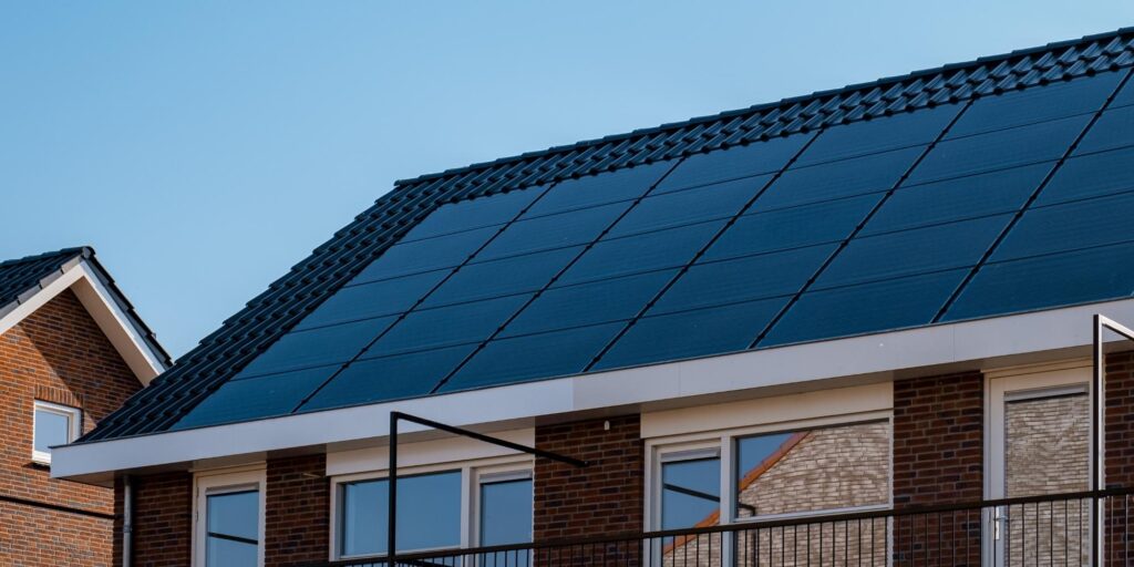 découvrez comment la domotique photovoltaïque révolutionne votre quotidien en optimisant la consommation d'énergie et en intégrant des solutions intelligentes pour une maison plus éco-responsable.