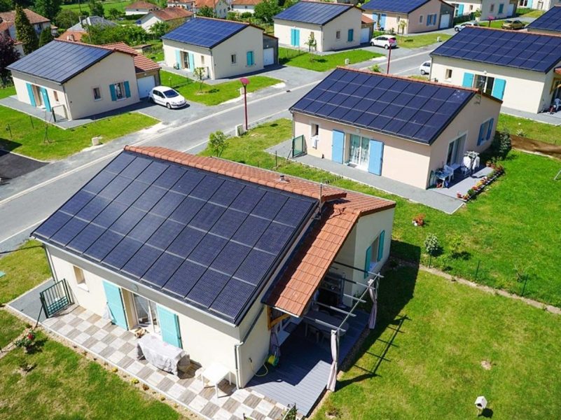 découvrez les différentes options de financement disponibles pour l'installation de panneaux photovoltaïques, afin de bénéficier d'une énergie propre et réduisez vos factures d'électricité tout en investissant dans un avenir durable.