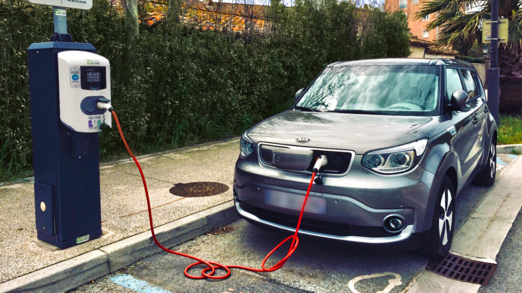 découvrez comment utiliser efficacement les bornes de recharge pour véhicules électriques. apprenez les étapes essentielles, les conseils pratiques et les meilleures pratiques pour maximiser votre expérience de recharge et contribuer à un avenir plus durable.