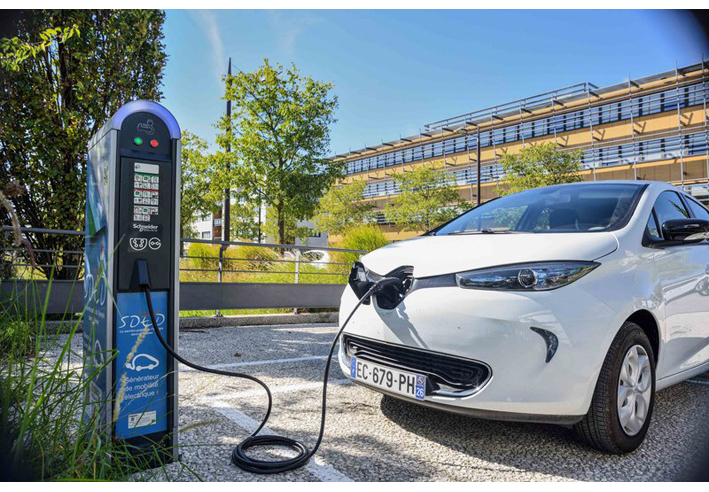 découvrez les avantages de l'adoption des véhicules électriques : une solution écologique pour réduire votre empreinte carbone, des économies sur le carburant et des incitations gouvernementales. rejoignez la révolution verte dès aujourd'hui !