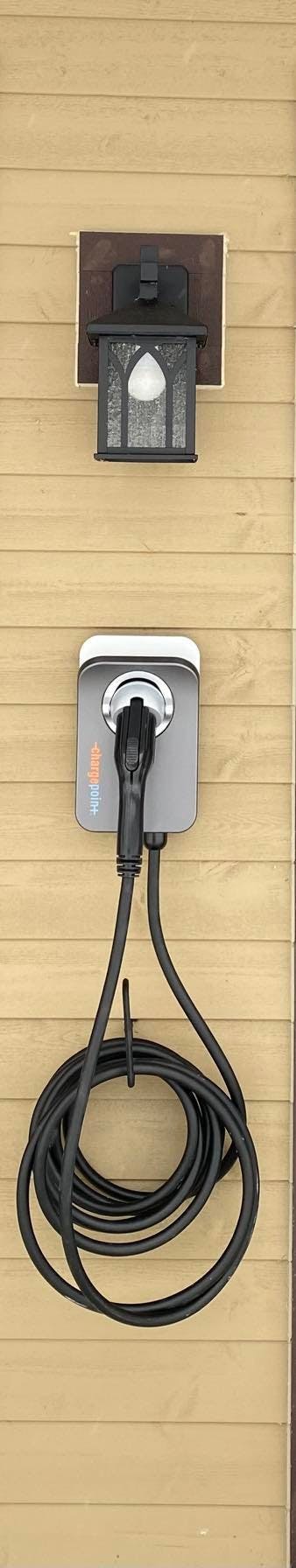 découvrez comment attirer des clients grâce à des bornes de recharge électriques. offrez une solution éco-responsable et moderne à vos clients tout en augmentant la visibilité et l'attractivité de votre entreprise dans un marché en pleine expansion.