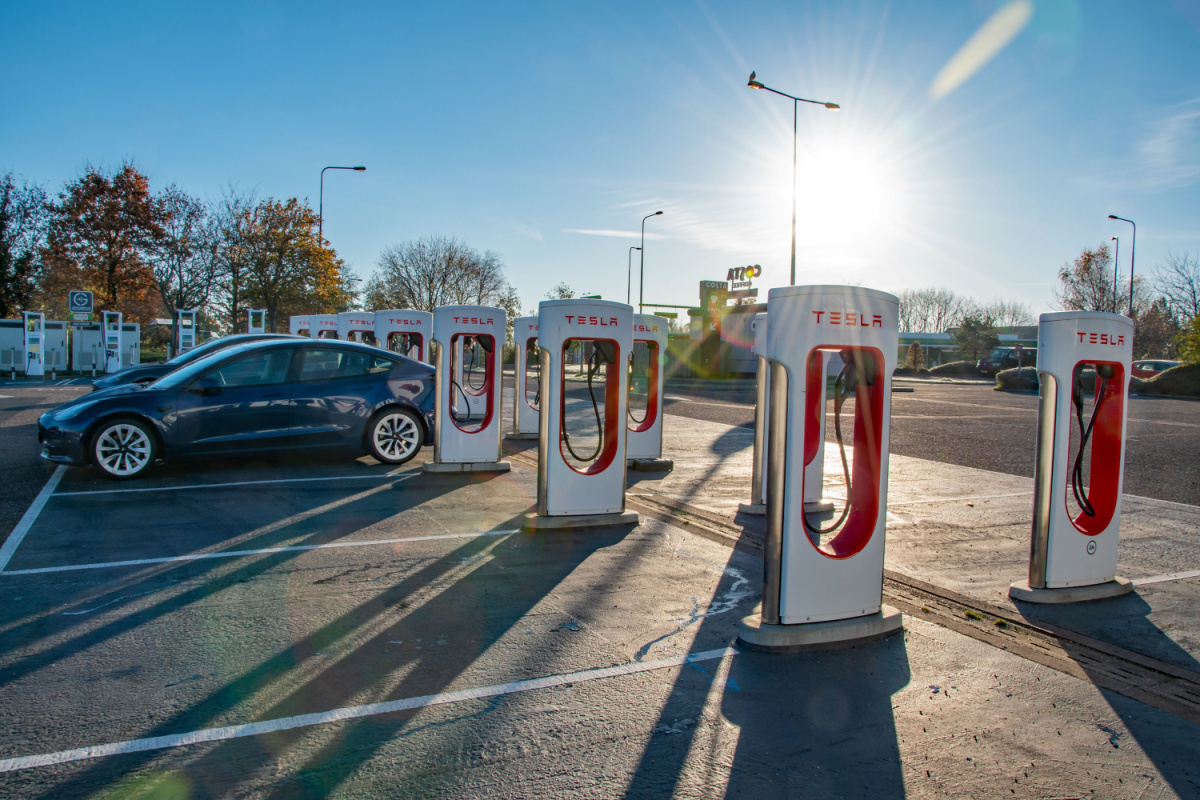 découvrez notre guide complet sur les expériences liées aux bornes électriques. informez-vous sur leurs avantages, leur utilisation, et comment elles transforment la mobilité durable en facilitant la recharge de véhicules électriques.