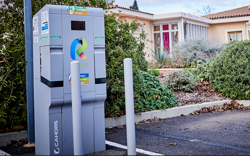 découvrez notre flotte de bornes électriques, une solution innovante et écologique pour recharger vos véhicules électriques. offrant une installation facile et une efficacité optimale, nos bornes s'adaptent à tous vos besoins de mobilité durable.