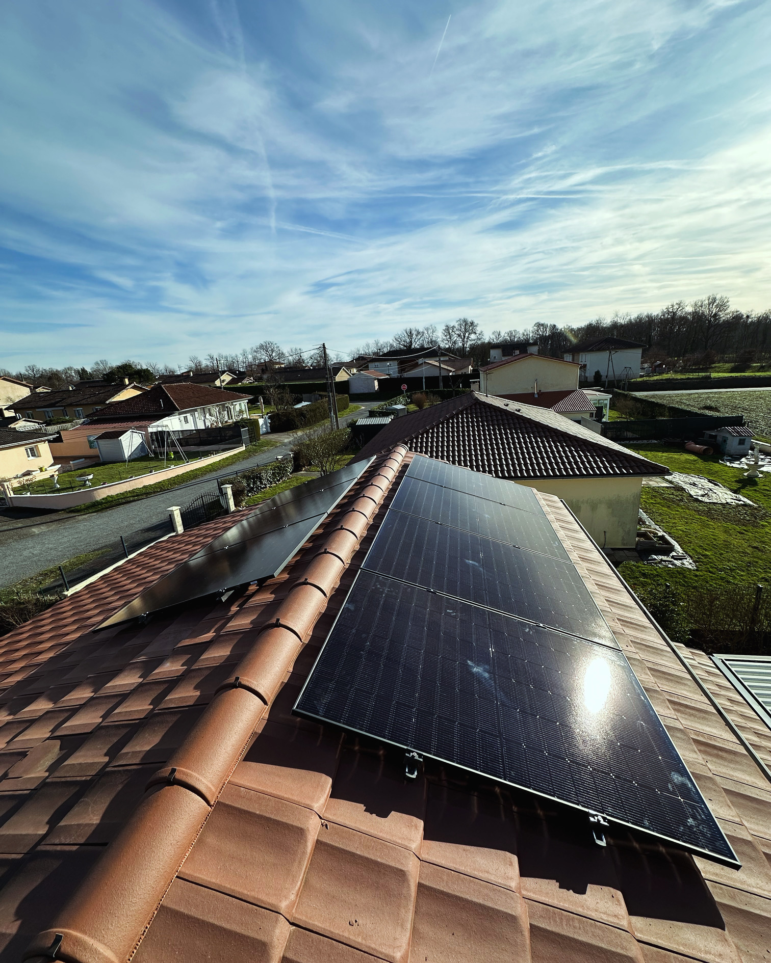 découvrez des informations fiables sur les panneaux photovoltaïques : avantages, fonctionnement, coûts et conseils pour optimiser votre installation. profitez des énergies renouvelables et réduisez votre facture d'électricité dès maintenant !