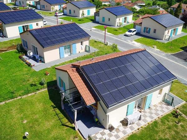 découvrez nos services d'installation de panneaux photovoltaïques pour une énergie renouvelable et économique. optimisez votre consommation d'électricité tout en contribuant à la protection de l'environnement.