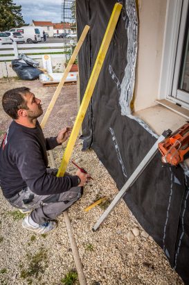 découvrez comment optimiser l'isolation extérieure de votre maison pour améliorer le confort thermique et réduire vos factures d'énergie. apprenez les meilleures techniques et matériaux pour une efficacité maximale.