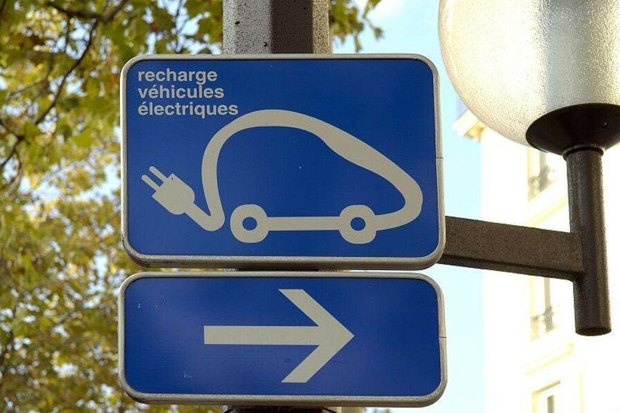 découvrez comment optimiser les bornes de recharge pour véhicules électriques afin d'améliorer leur efficacité et d'accroître l'accès à une mobilité durable. nos conseils et stratégies vous aideront à maximiser l'utilisation des infrastructures de recharge.