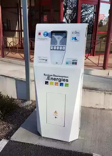 découvrez notre service de réservations pour bornes de recharge, facilitant l'accès à une infrastructure de recharge électrique. planifiez votre recharge en toute simplicité et gagnez du temps lors de vos trajets.