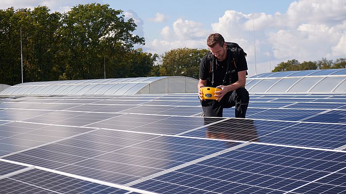 découvrez comment la technologie innovante transforme la génération de leads photovoltaïques. optimisez votre stratégie et attirez plus de clients intéressés par l'énergie solaire grâce à des outils performants et des solutions sur mesure.