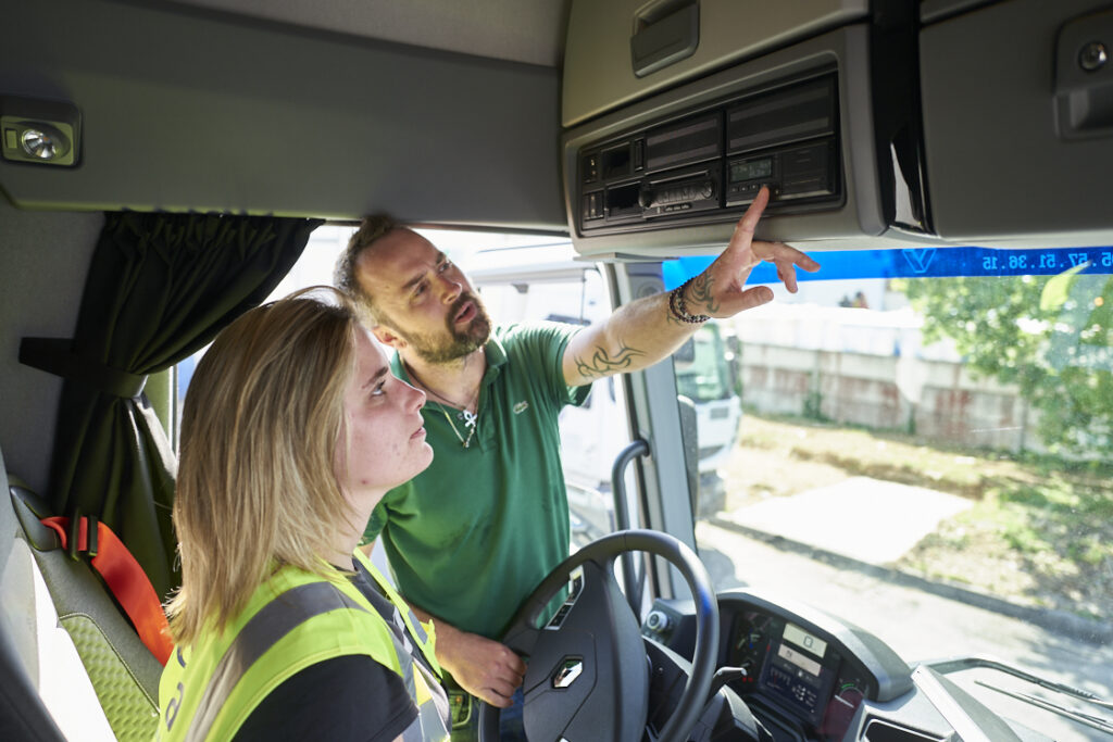 découvrez comment générer des leads de qualité pour votre pme dans le secteur du transport routier. optimisez votre stratégie marketing et boostez votre croissance avec des conseils pratiques et des outils adaptés.