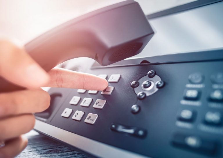 découvrez comment la voip peut transformer la communication de votre entreprise avec des solutions efficaces, réduisant les coûts tout en améliorant la flexibilité et la productivité. optez pour une technologie moderne qui répond aux besoins de votre équipe.